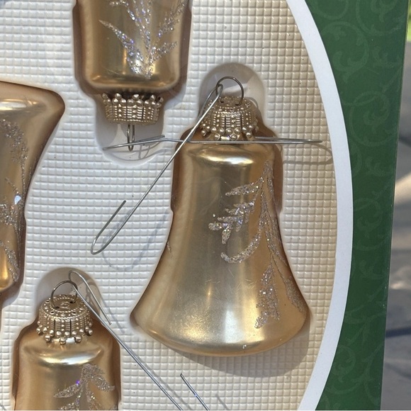 4 bell ornaments Christmas by Krebs Ornaments Glass bell Shaped sparkly - Picture 3 of 3